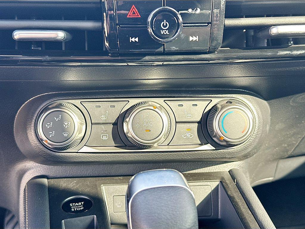 new 2025 Nissan Kicks car, priced at $24,599