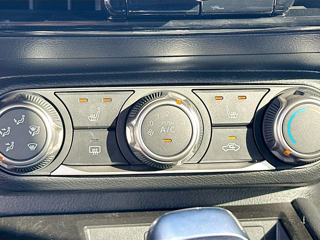 new 2025 Nissan Kicks car, priced at $24,599