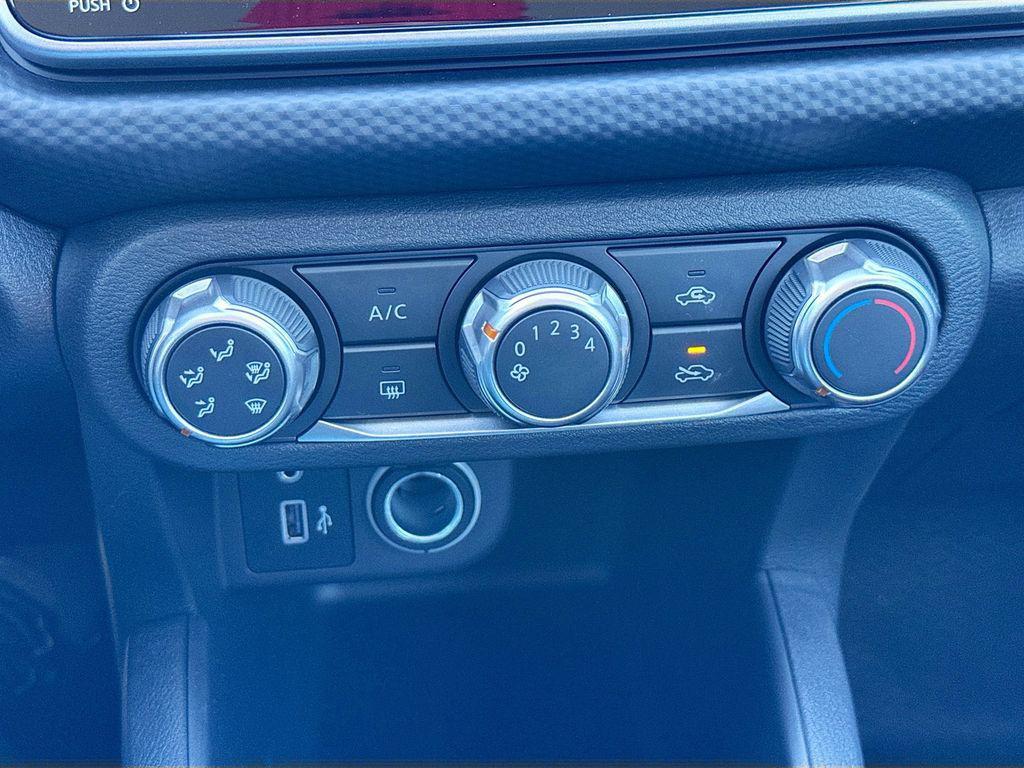 new 2025 Nissan Kicks car, priced at $21,768