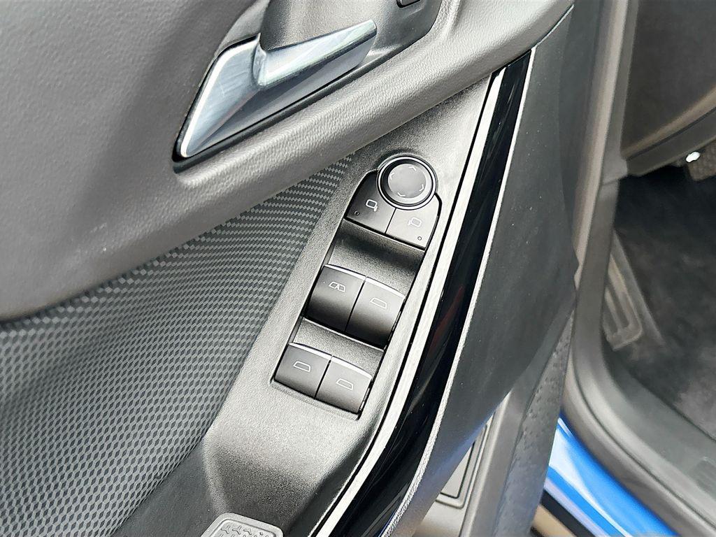 used 2025 Chevrolet Equinox car, priced at $31,971