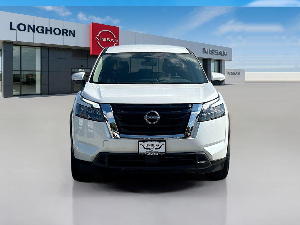 new 2025 Nissan Pathfinder car, priced at $33,561