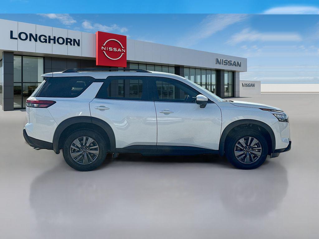 new 2025 Nissan Pathfinder car, priced at $33,561