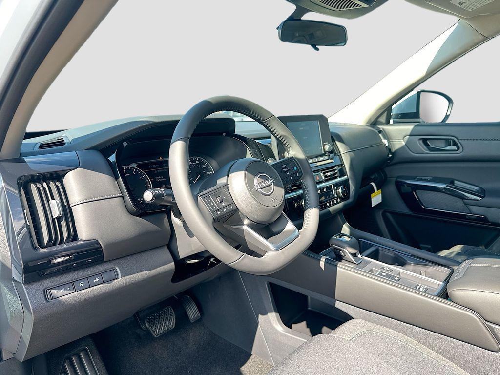 new 2025 Nissan Pathfinder car, priced at $33,561