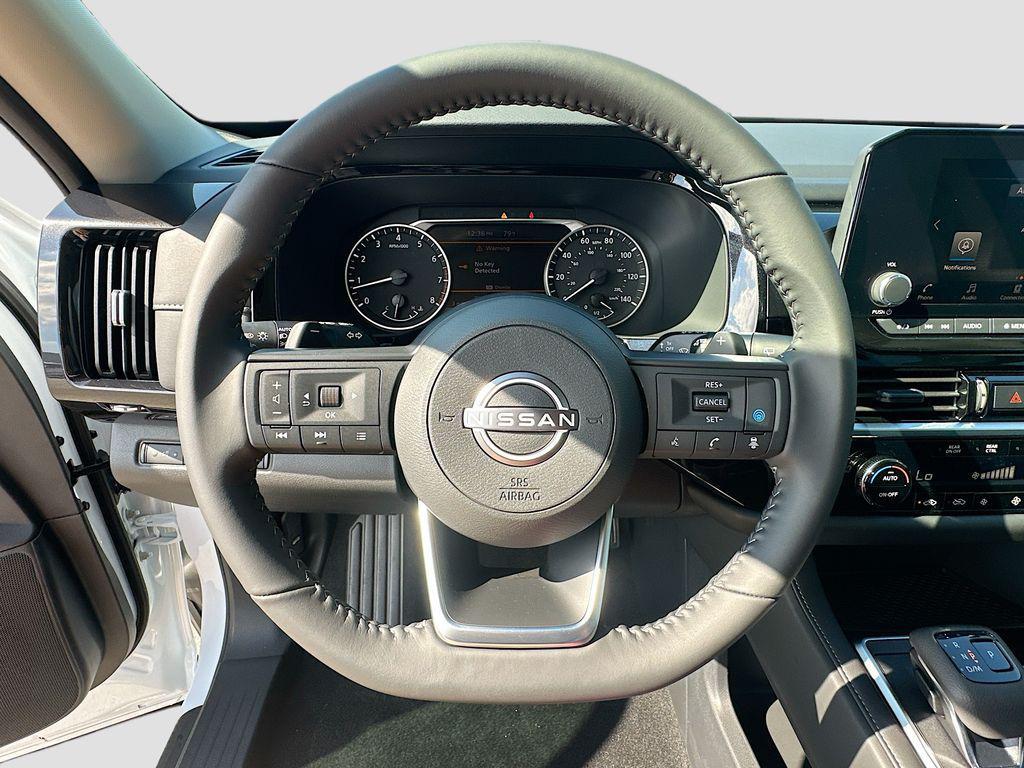 new 2025 Nissan Pathfinder car, priced at $33,561