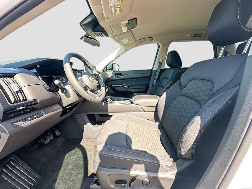 new 2025 Nissan Pathfinder car, priced at $33,561