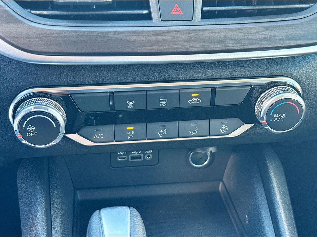 new 2025 Nissan Altima car, priced at $27,706