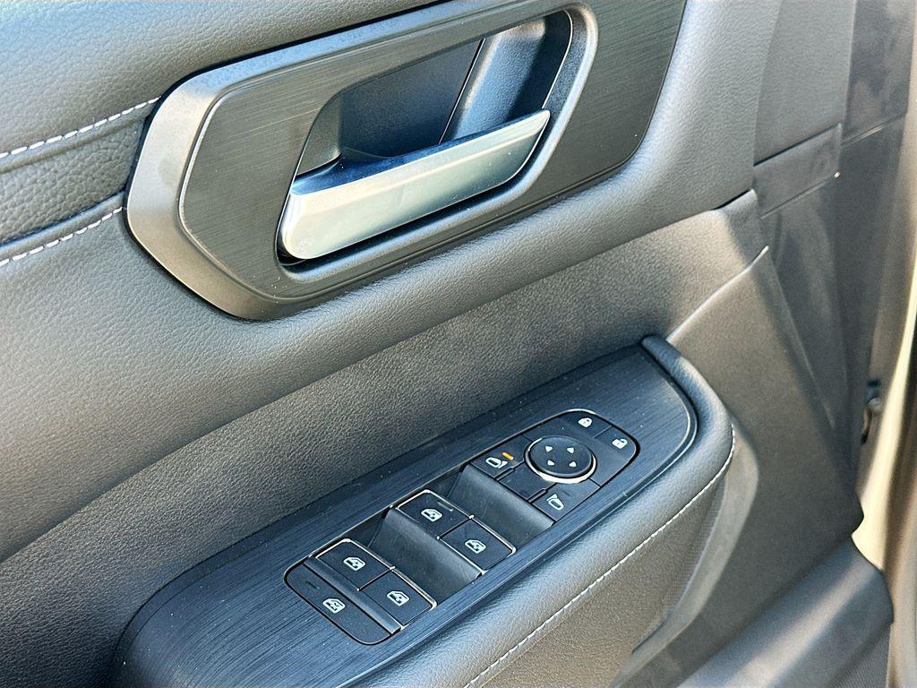 new 2026 Nissan Armada car, priced at $62,015