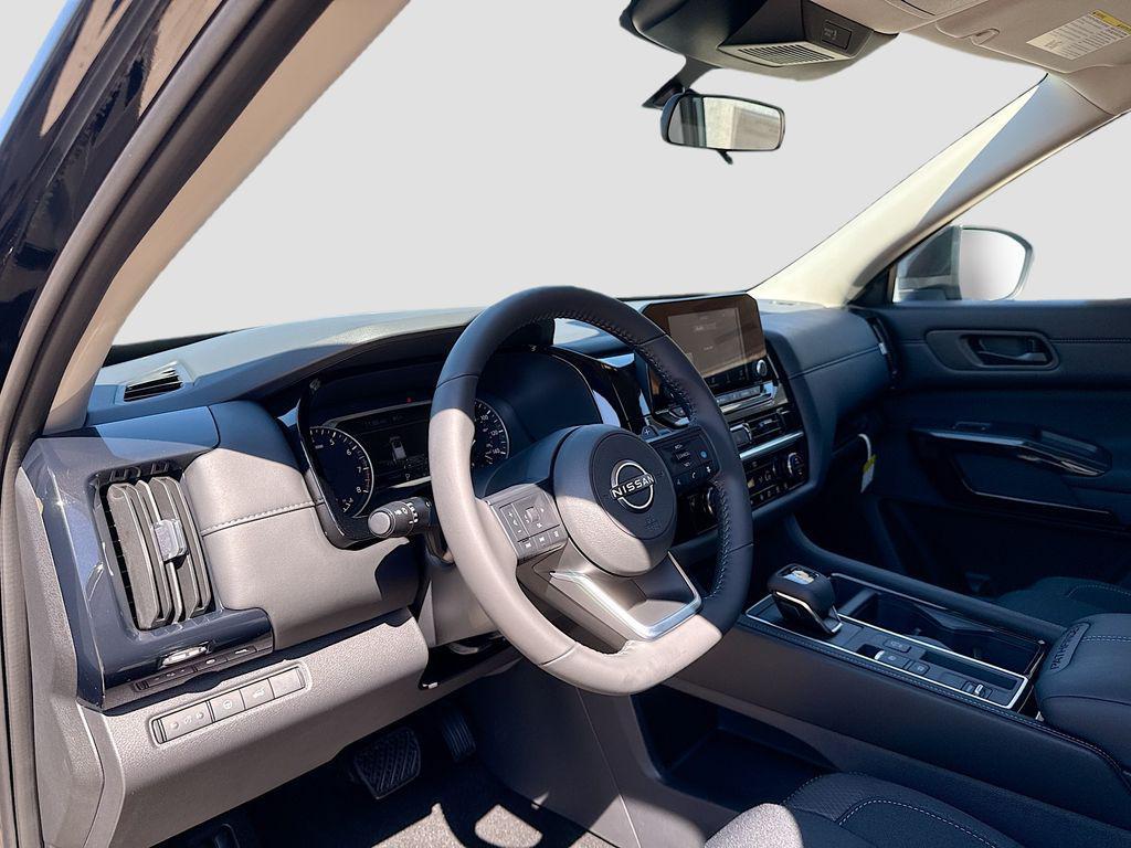 new 2025 Nissan Pathfinder car, priced at $31,000
