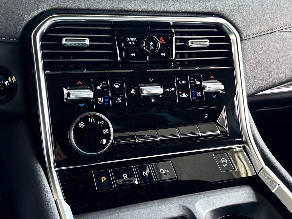 new 2025 Nissan Armada car, priced at $68,604