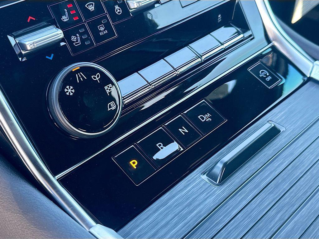 new 2025 Nissan Armada car, priced at $67,104