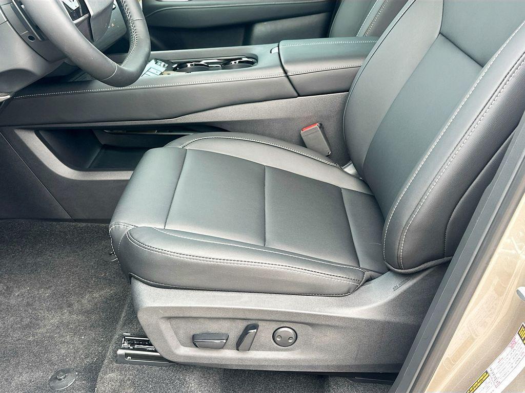 new 2025 Nissan Murano car, priced at $42,095