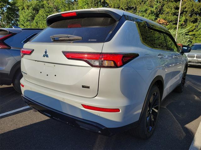 new 2024 Mitsubishi Outlander car, priced at $38,135