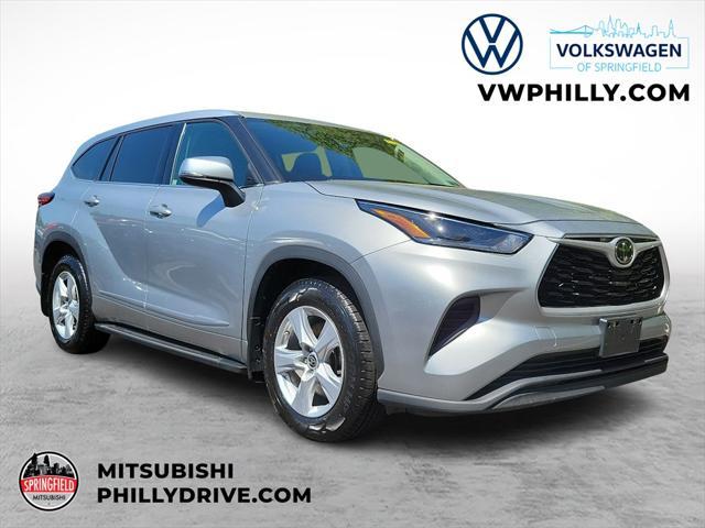 used 2021 Toyota Highlander car, priced at $29,889