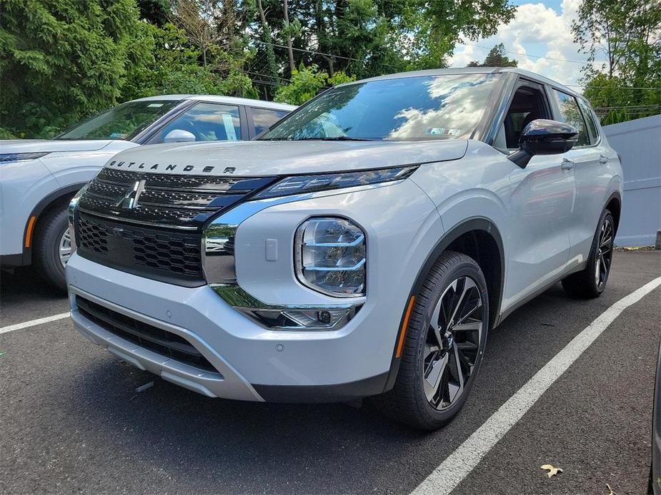 new 2024 Mitsubishi Outlander car, priced at $36,560