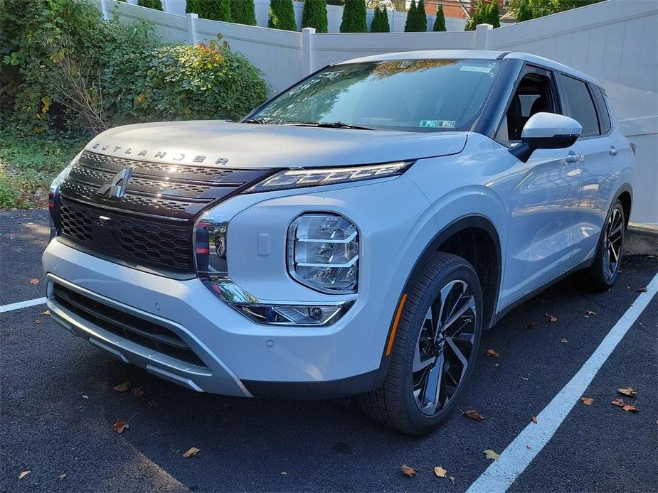 new 2024 Mitsubishi Outlander car, priced at $36,780