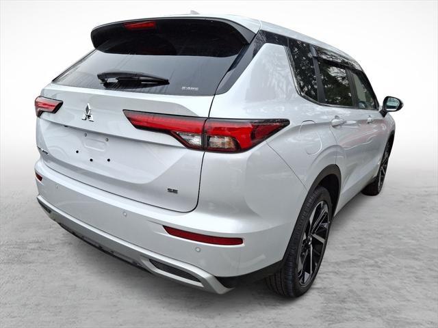 new 2024 Mitsubishi Outlander car, priced at $36,070