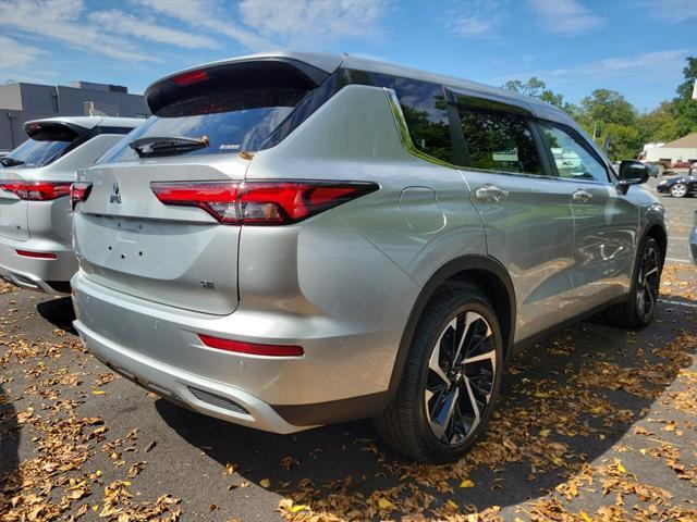 new 2024 Mitsubishi Outlander car, priced at $35,930