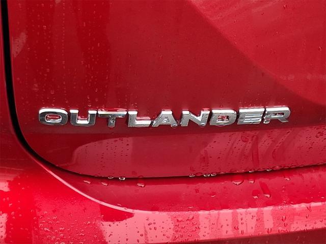 new 2024 Mitsubishi Outlander car, priced at $33,770