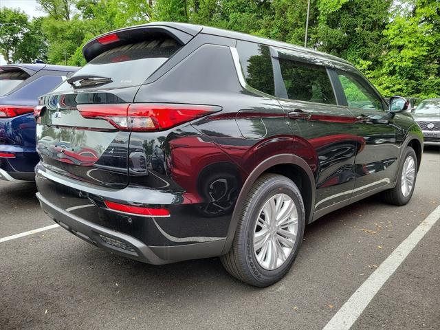 new 2024 Mitsubishi Outlander car, priced at $32,645