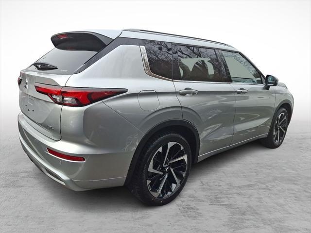 new 2024 Mitsubishi Outlander car, priced at $41,725