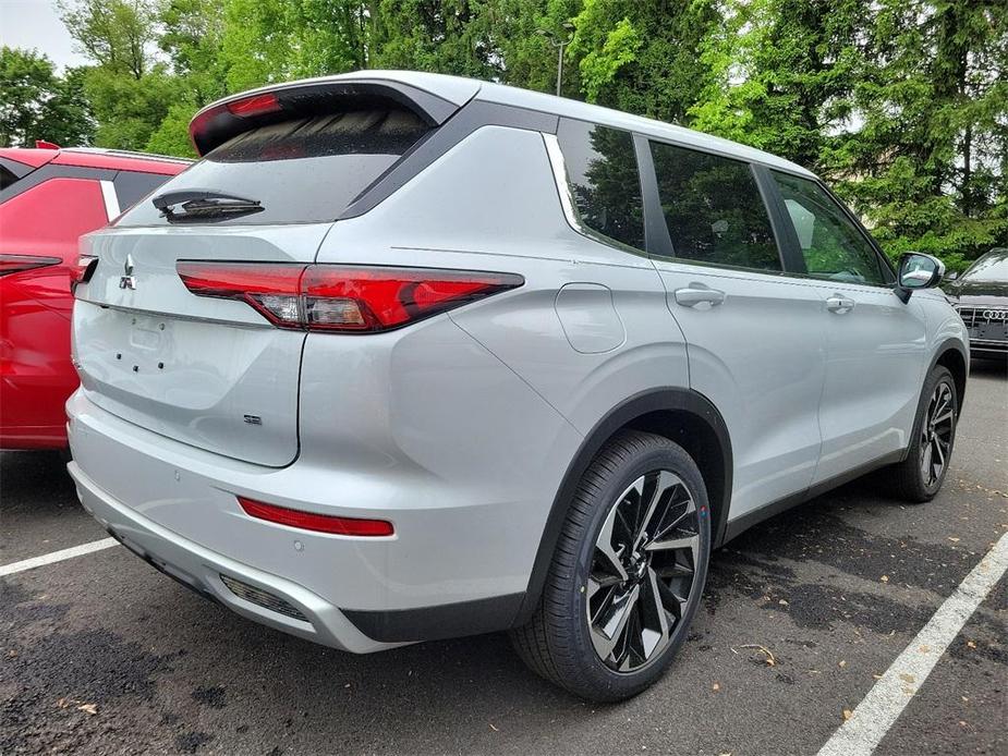 new 2024 Mitsubishi Outlander car, priced at $36,540