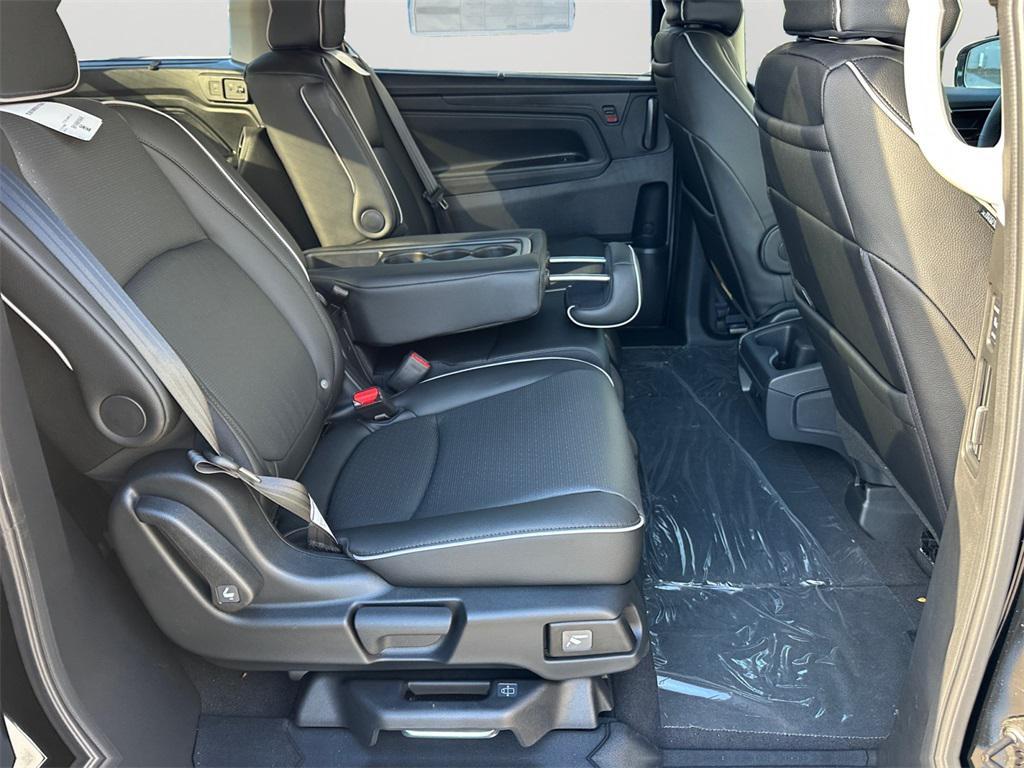 new 2026 Honda Odyssey car, priced at $53,190