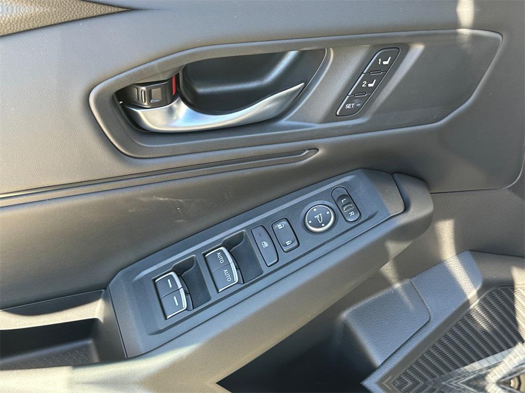 new 2025 Honda Accord Hybrid car, priced at $34,704