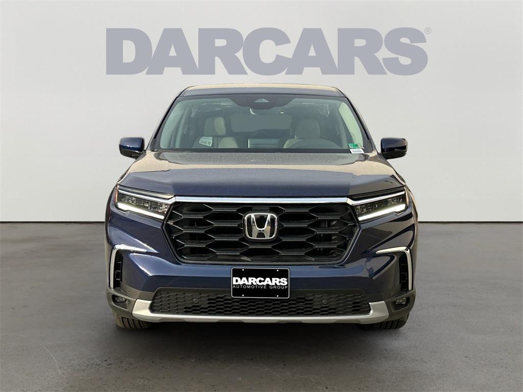 new 2025 Honda Pilot car, priced at $47,400