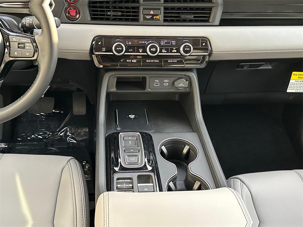 new 2025 Honda Pilot car, priced at $47,400