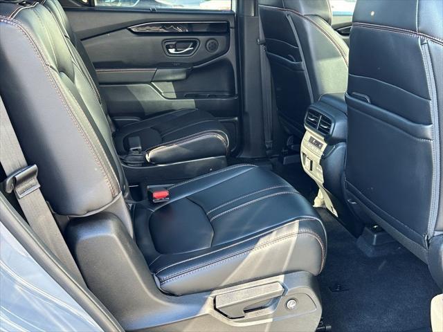 used 2025 Honda Pilot car, priced at $45,995