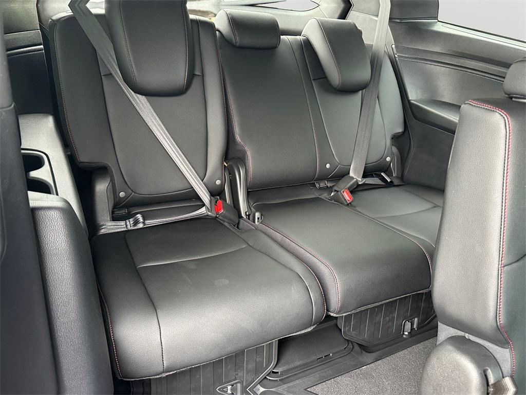new 2026 Honda Odyssey car, priced at $43,369