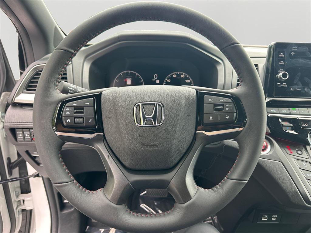 new 2026 Honda Odyssey car, priced at $43,369