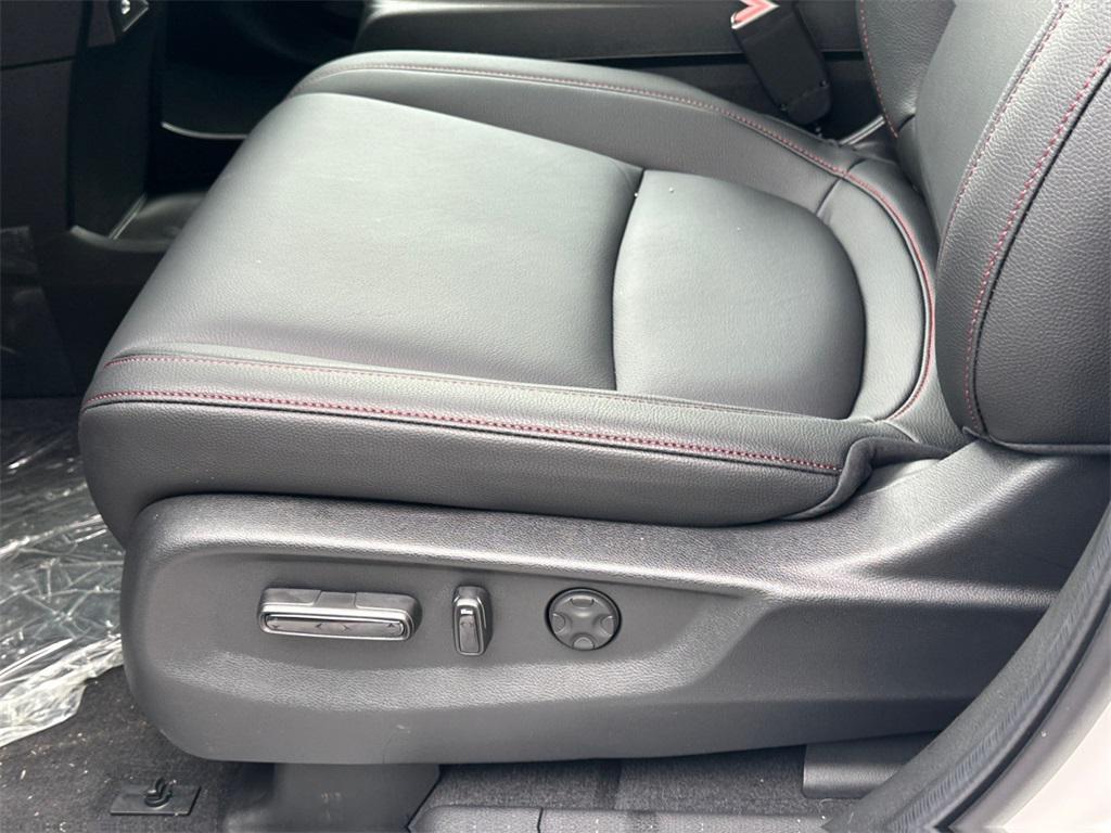 new 2026 Honda Odyssey car, priced at $43,369