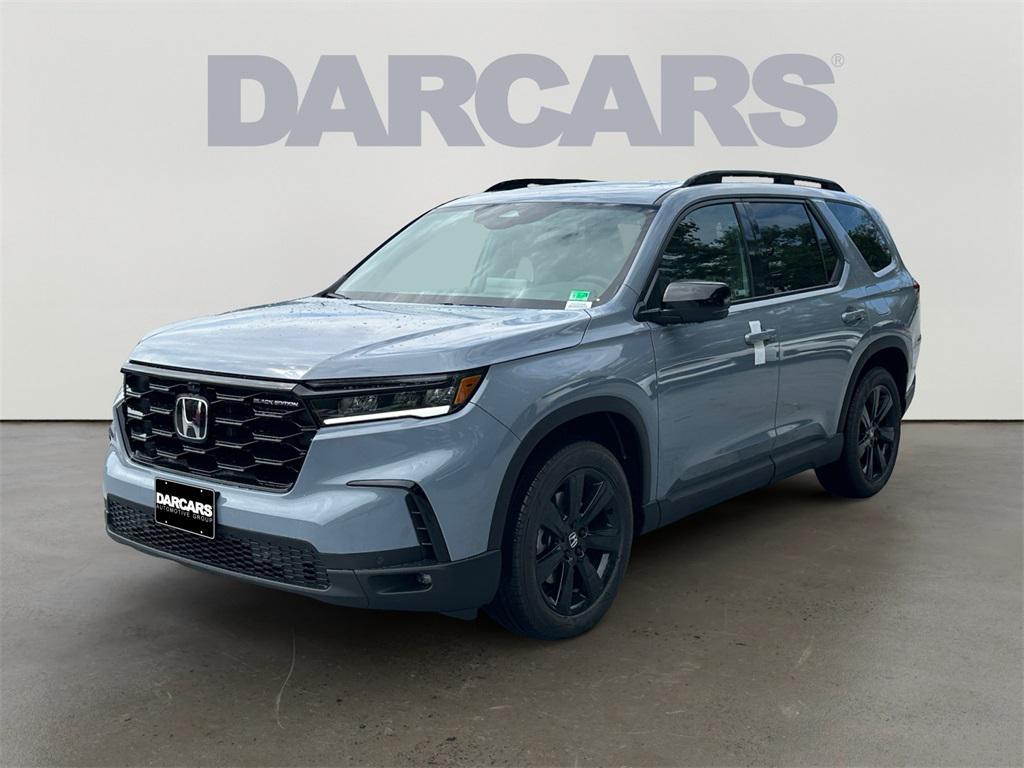 new 2025 Honda Pilot car, priced at $56,105