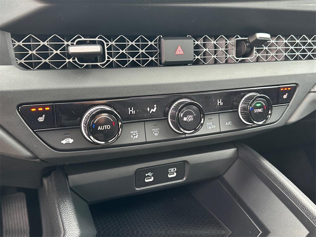 new 2025 Honda Accord car, priced at $31,755