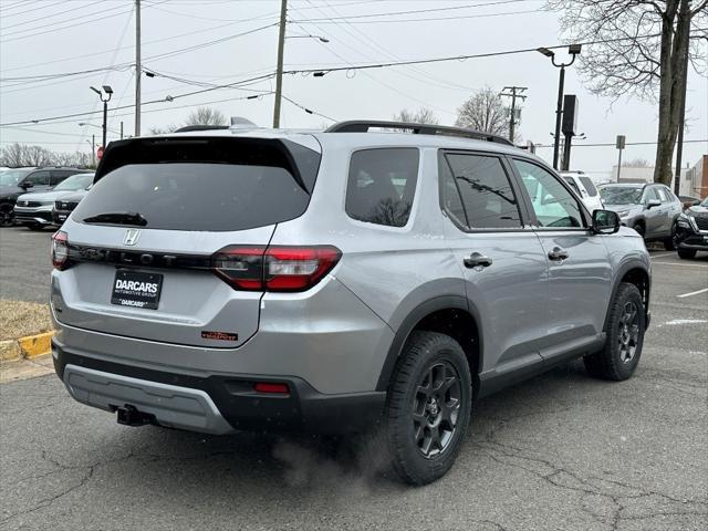 new 2025 Honda Pilot car, priced at $51,330