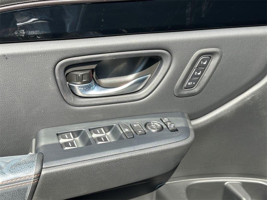 new 2025 Honda Pilot car, priced at $50,425