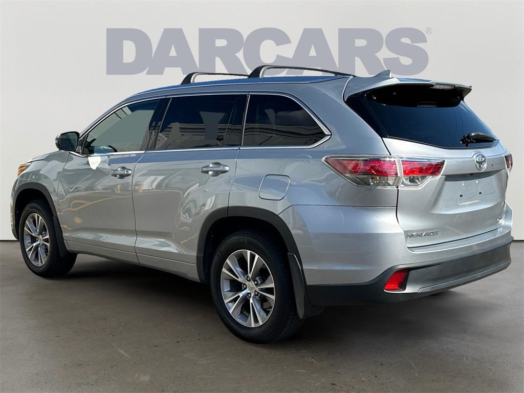used 2015 Toyota Highlander car, priced at $15,495
