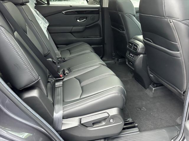 new 2025 Honda Pilot car, priced at $53,375