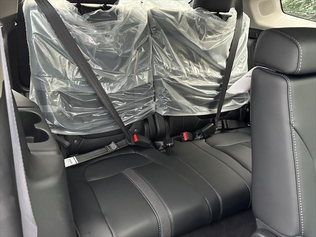 new 2025 Honda Pilot car, priced at $53,375