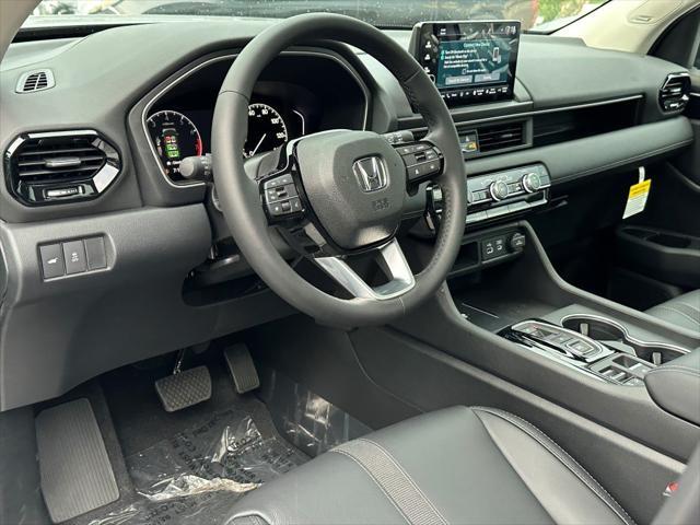 new 2025 Honda Pilot car, priced at $53,375