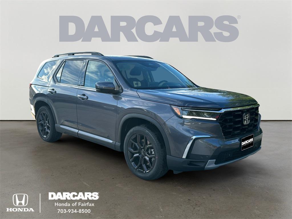 new 2025 Honda Pilot car, priced at $52,570