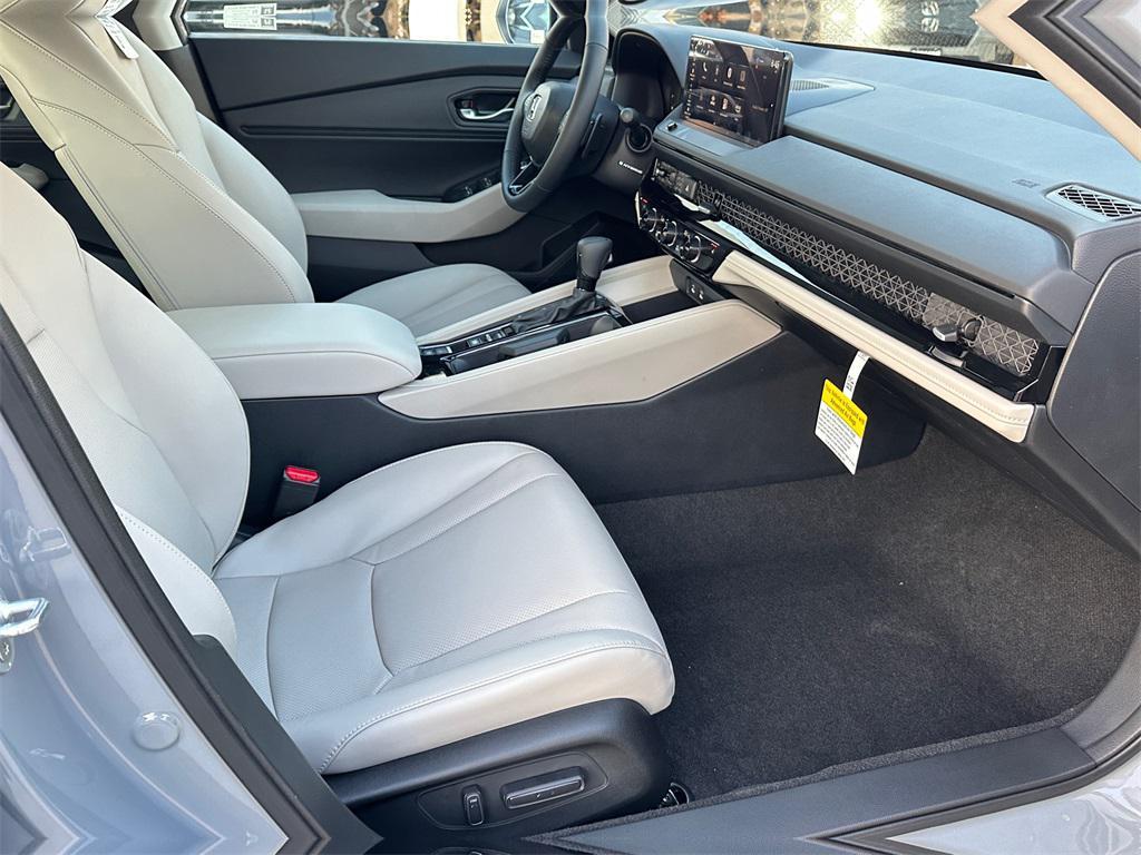 new 2025 Honda Accord Hybrid car, priced at $36,120
