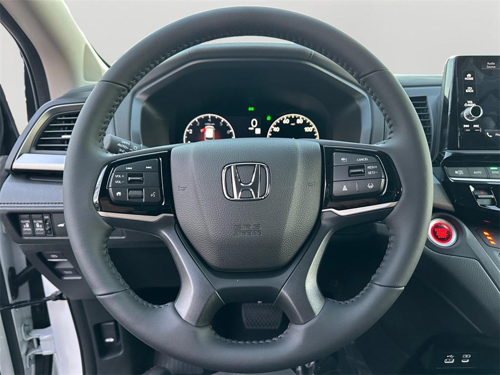 new 2026 Honda Odyssey car, priced at $42,064