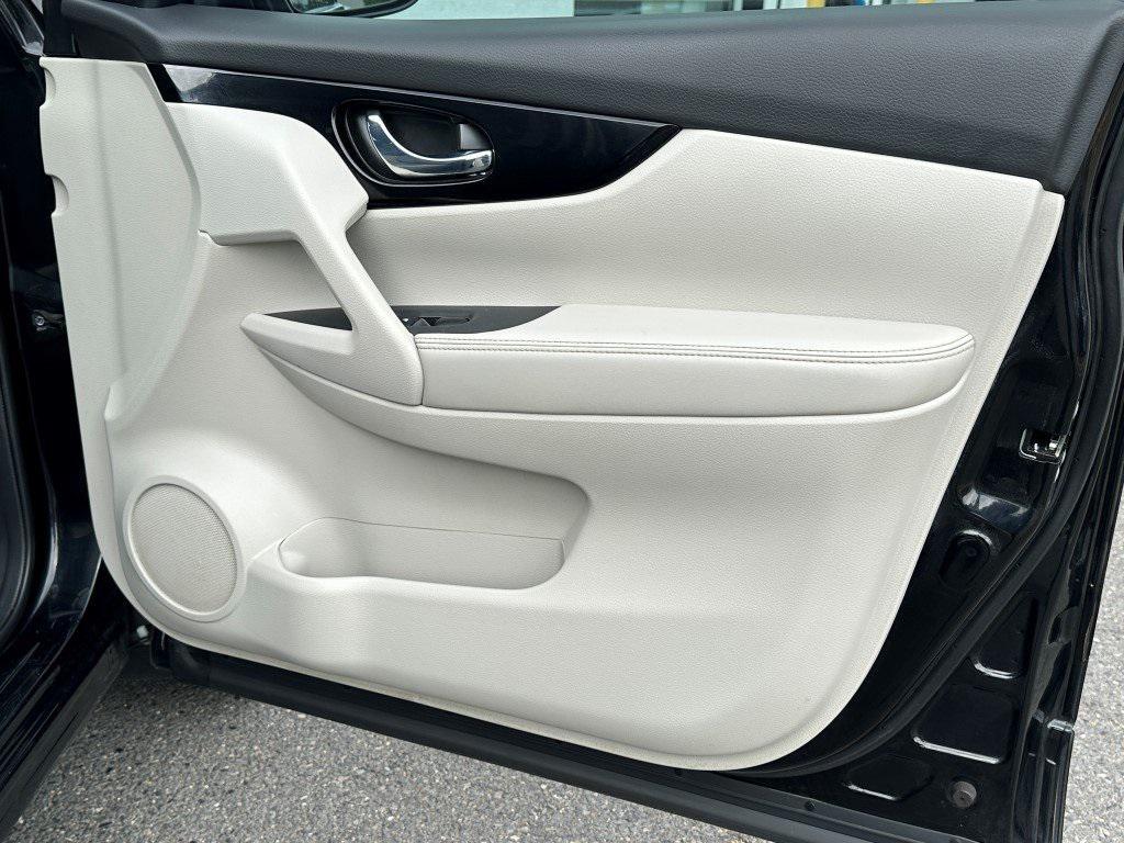 used 2020 Nissan Rogue Sport car, priced at $15,990