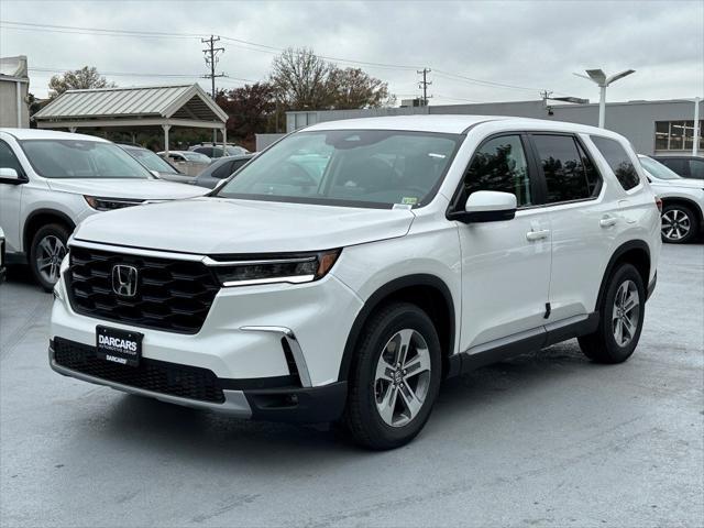 new 2025 Honda Pilot car, priced at $45,266