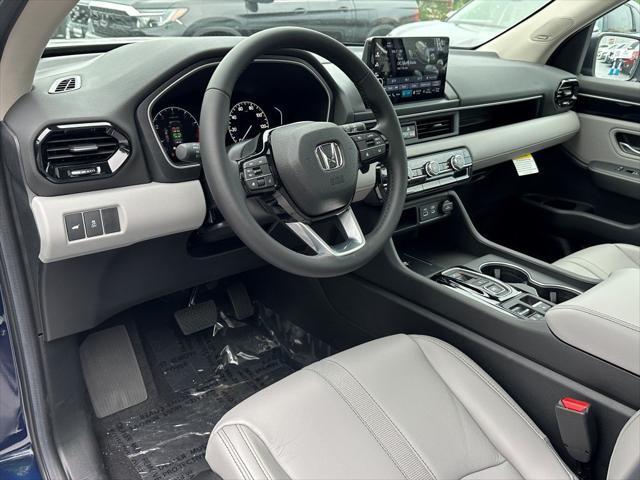 new 2025 Honda Pilot car, priced at $52,345