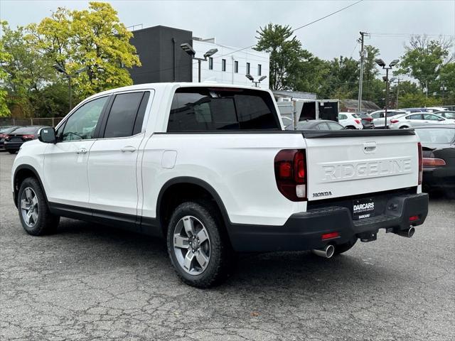 new 2024 Honda Ridgeline car, priced at $44,430