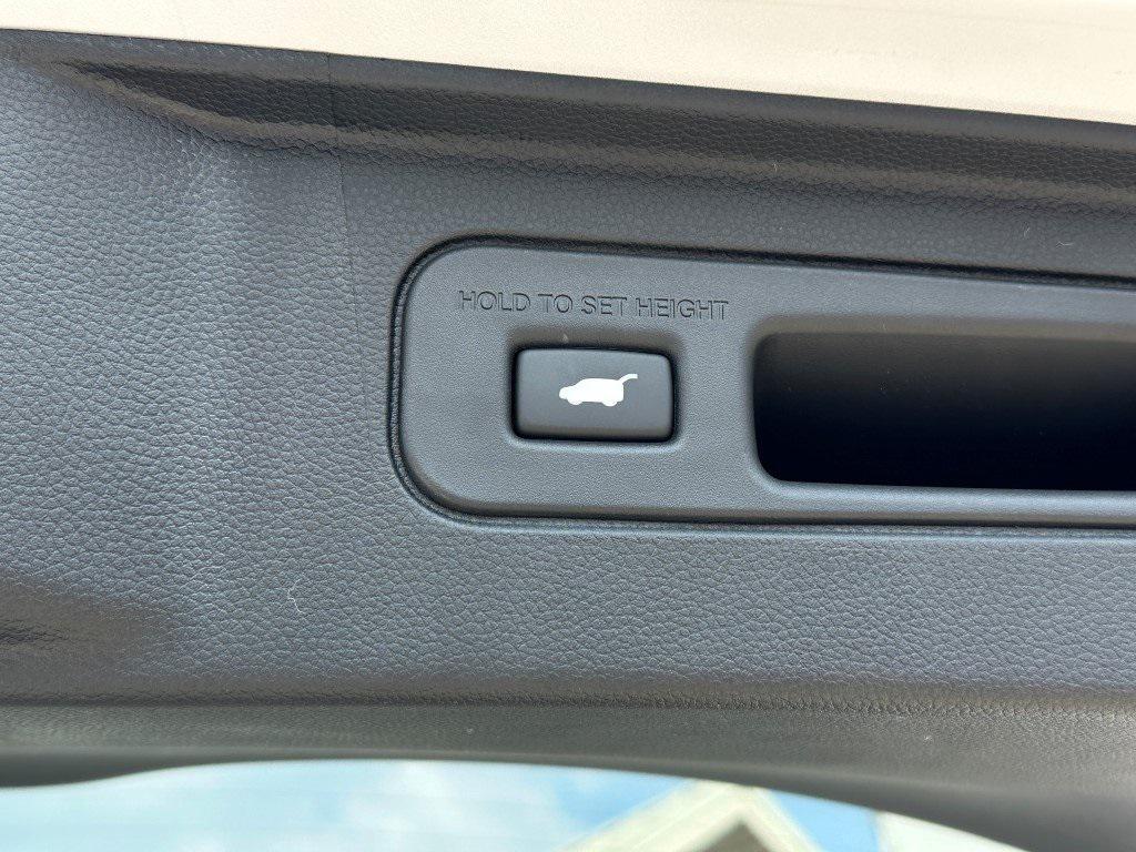 new 2025 Honda Pilot car, priced at $56,060