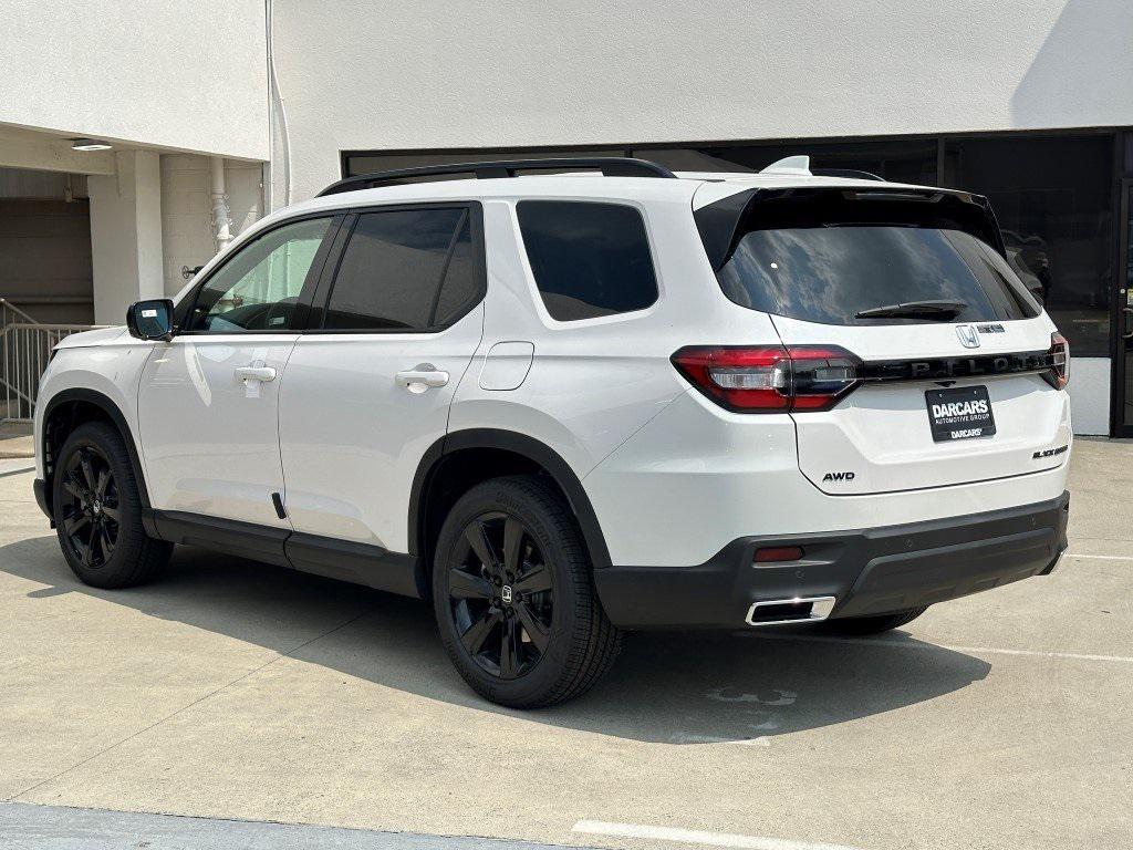new 2025 Honda Pilot car, priced at $56,060